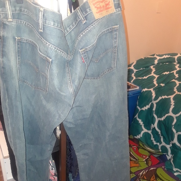 Brand new levi's jeans - Picture 2 of 2